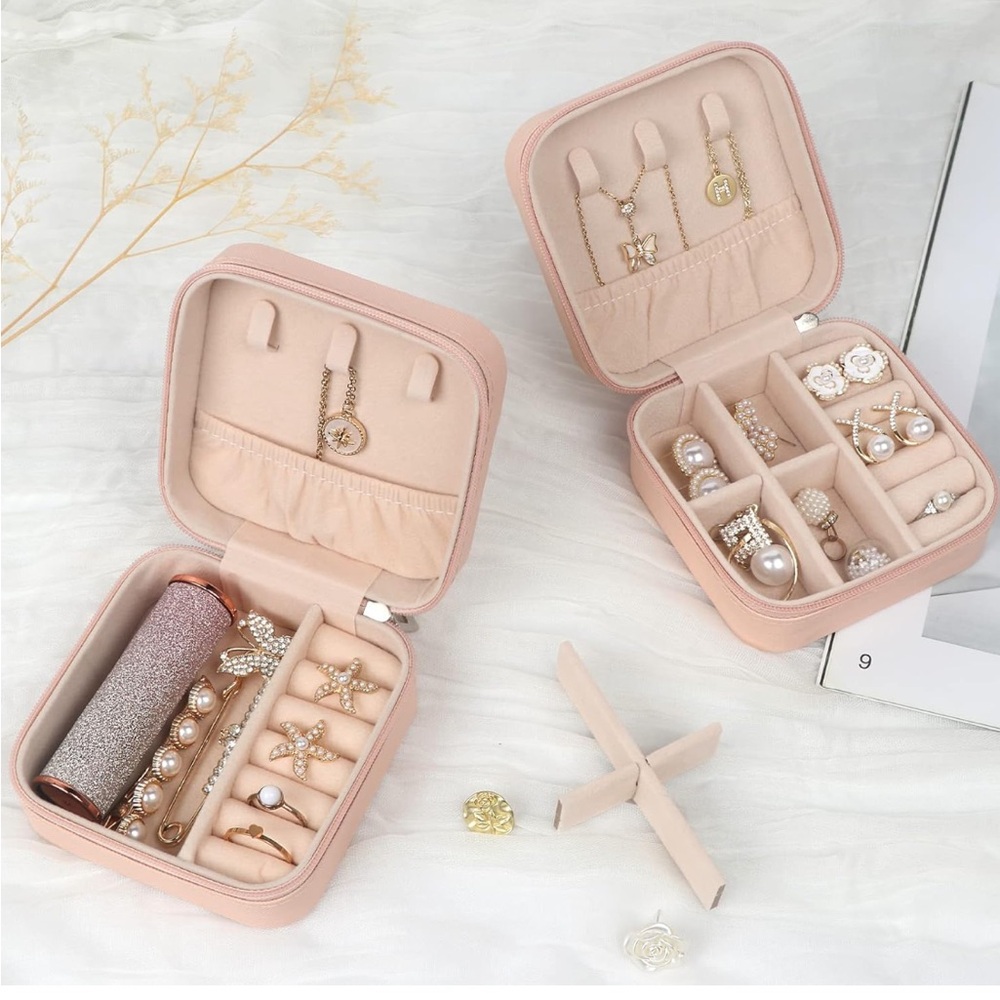 Mini Portable Pink Travel Jewelry Case - Picture 9 of 10